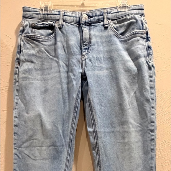 Rag & Bone Dre low rise slim boyfriend Jeans with frayed legs
T1 - Picture 4 of 16